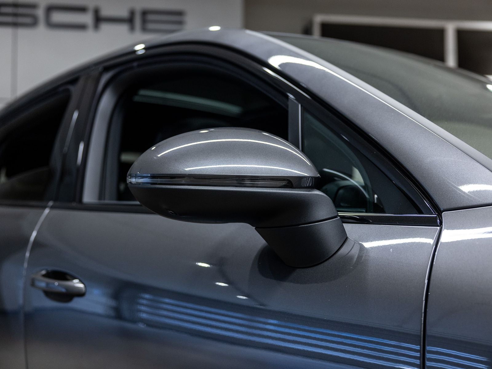2025 Porsche Cayenne Coupe