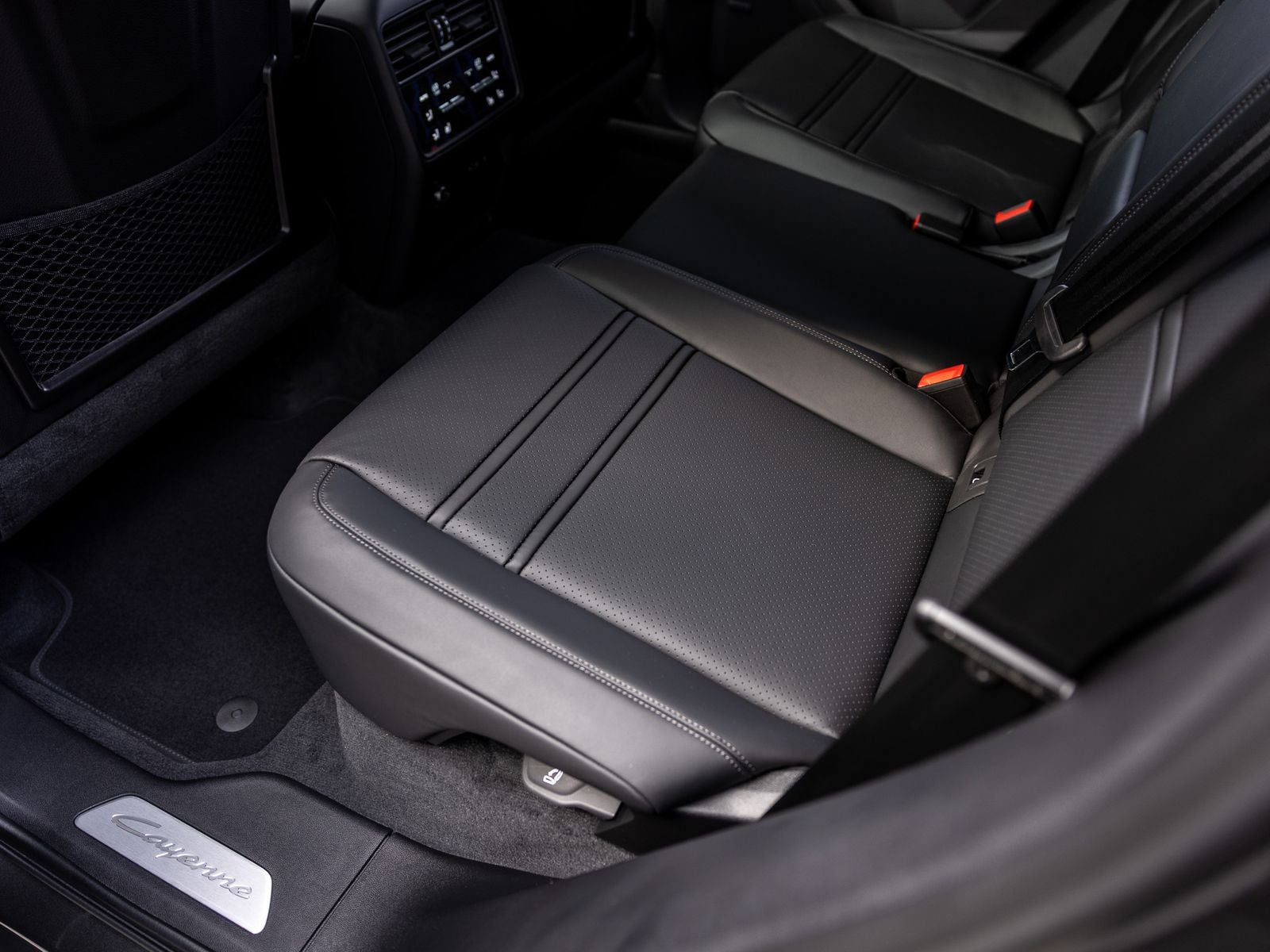 2025 Porsche Cayenne Coupe