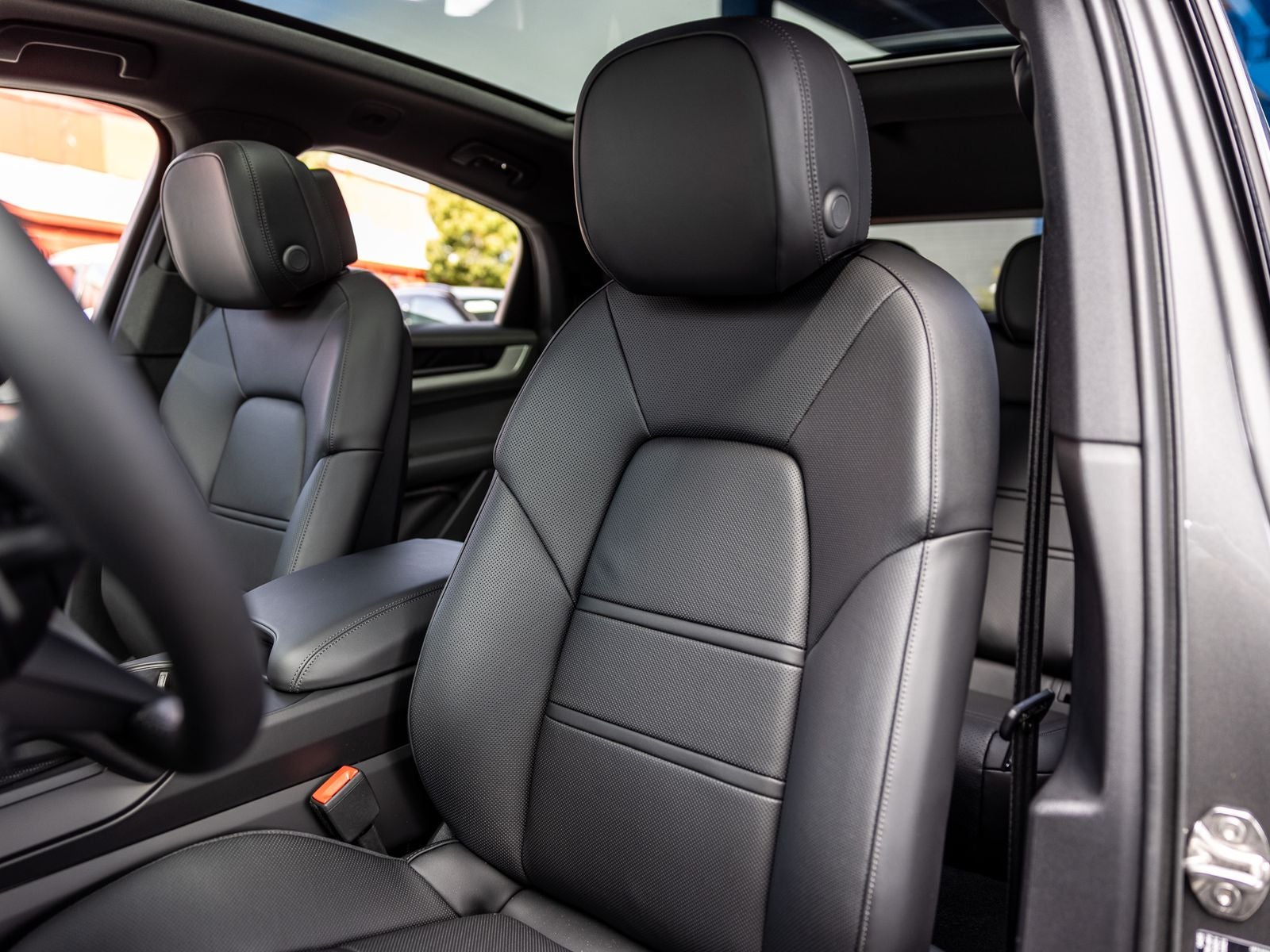 2025 Porsche Cayenne Coupe