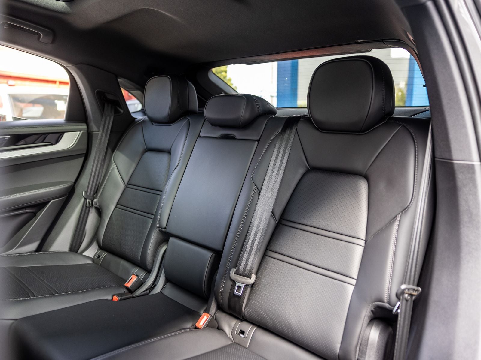 2025 Porsche Cayenne Coupe