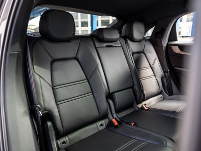 2025 Porsche Cayenne Coupe