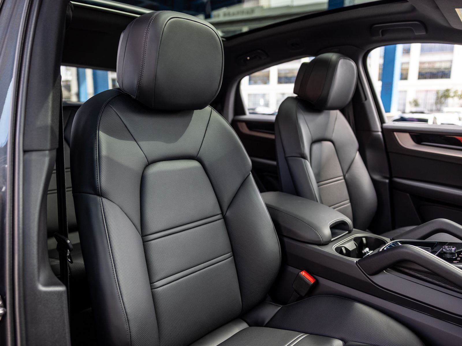 2025 Porsche Cayenne Coupe
