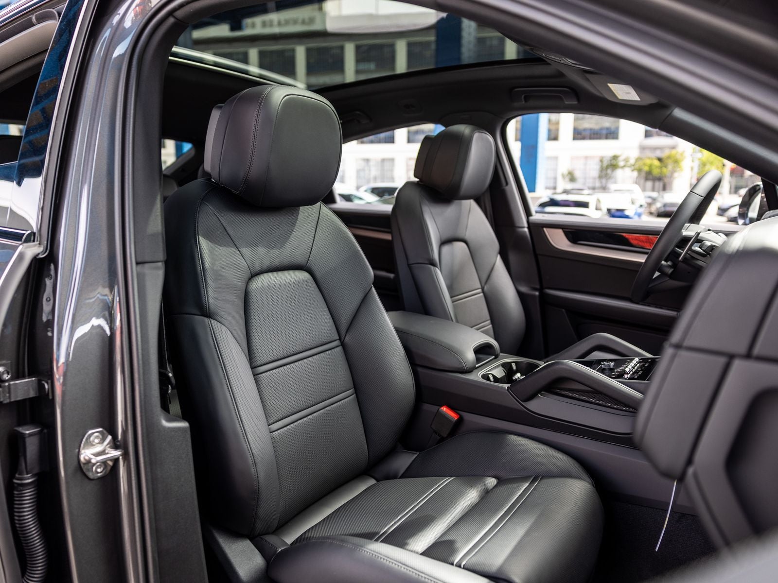 2025 Porsche Cayenne Coupe