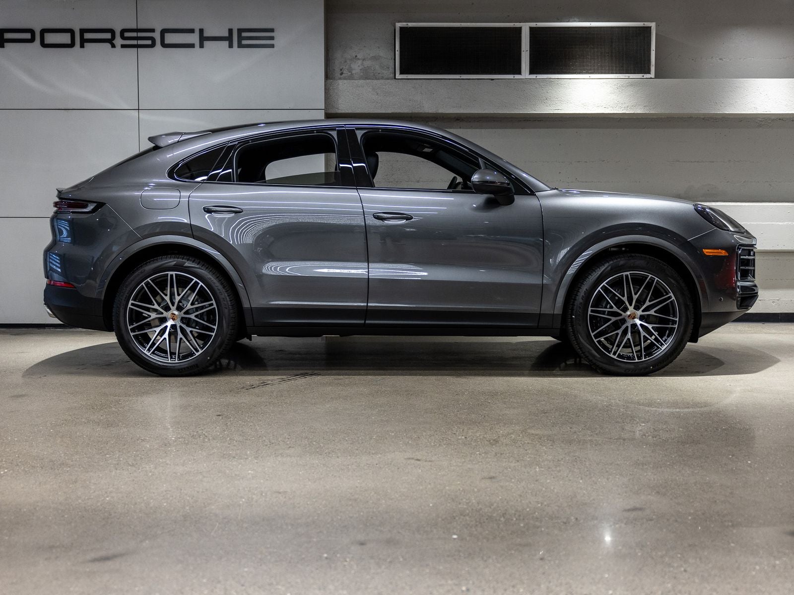 2025 Porsche Cayenne Coupe