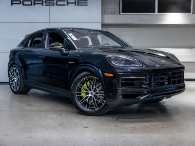 2026 Porsche Cayenne E-Hybrid Coupe