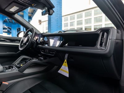 2026 Porsche Cayenne E-Hybrid Coupe