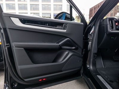 2026 Porsche Cayenne E-Hybrid Coupe