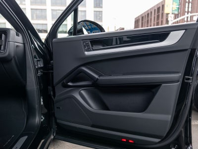 2026 Porsche Cayenne E-Hybrid Coupe