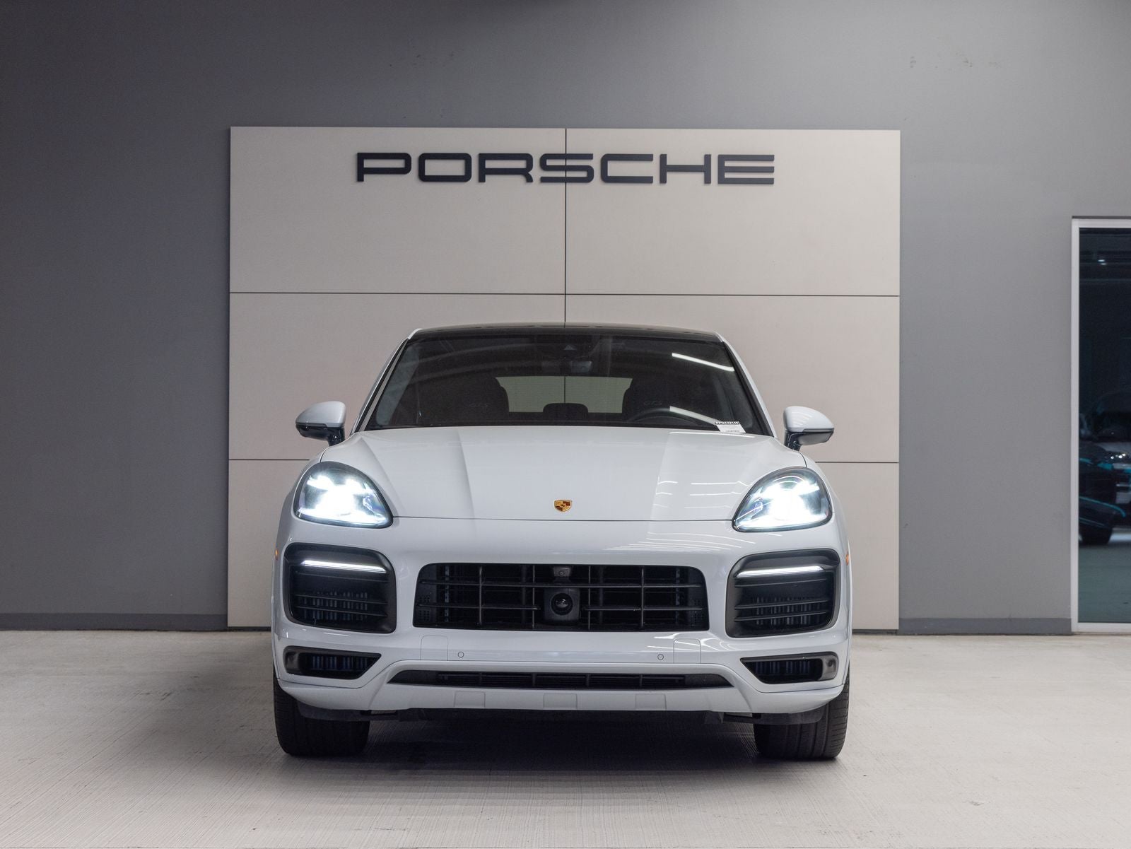 2023 Porsche Cayenne Coupe GTS