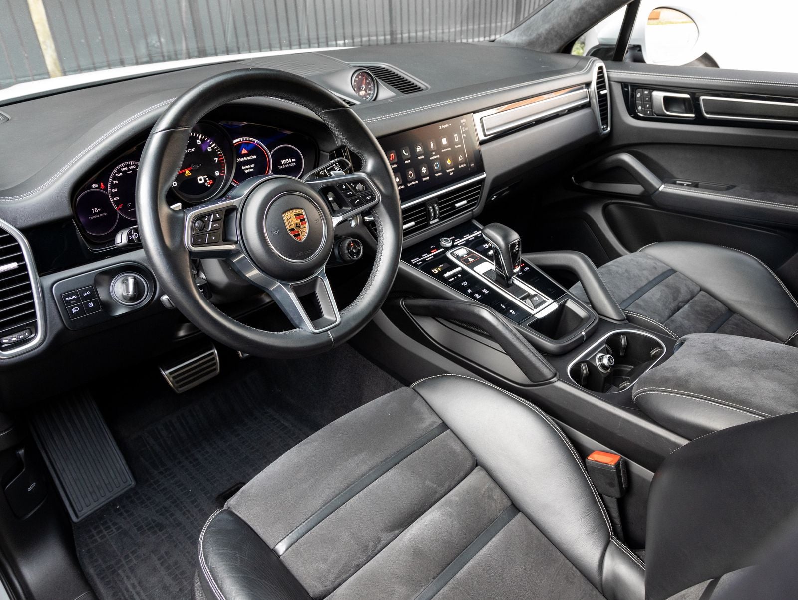 2023 Porsche Cayenne Coupe GTS