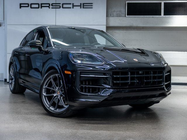 2025 Porsche Cayenne Cayenne GTS Coupe
