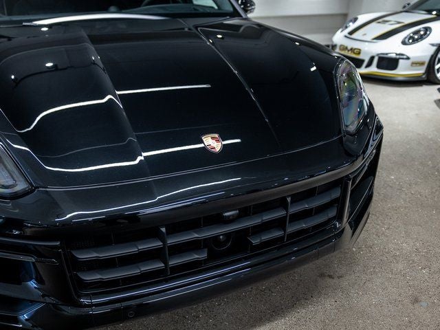 2025 Porsche Cayenne Cayenne GTS Coupe