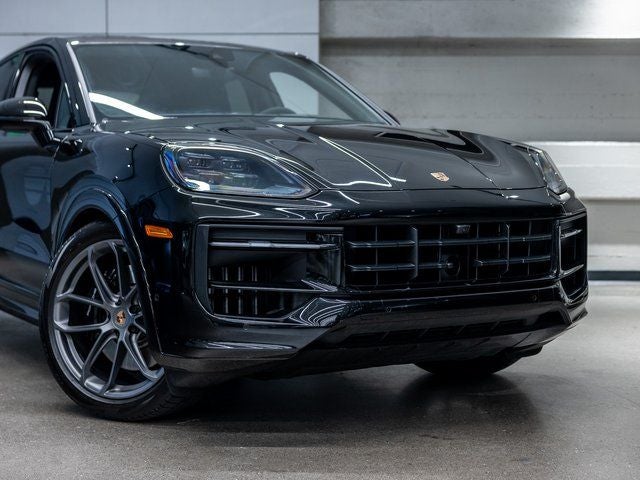 2025 Porsche Cayenne Cayenne GTS Coupe