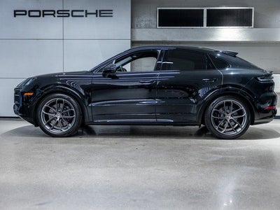 2025 Porsche Cayenne Cayenne GTS Coupe