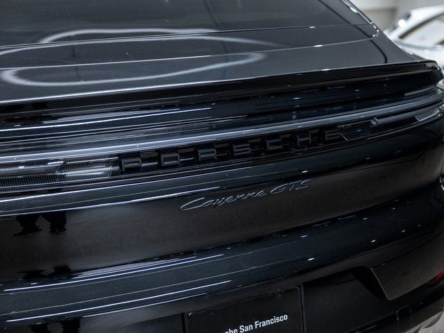 2025 Porsche Cayenne Cayenne GTS Coupe