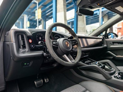 2025 Porsche Cayenne Cayenne GTS Coupe