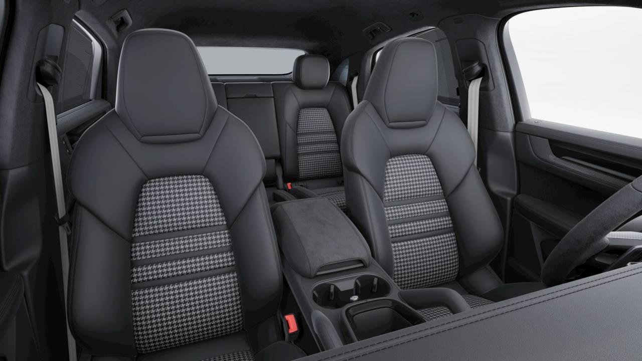 2025 Porsche Cayenne Cayenne GTS Coupe