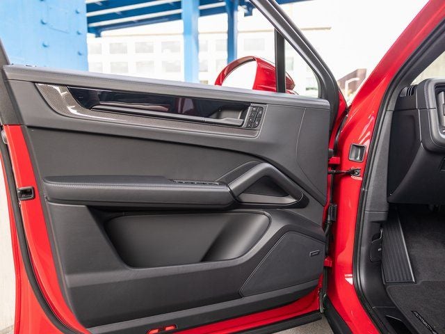 2026 Porsche Cayenne Cayenne GTS Coupe