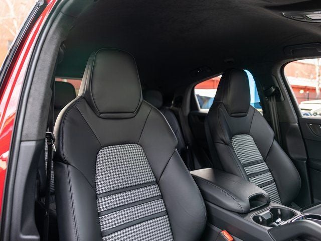 2026 Porsche Cayenne Cayenne GTS Coupe