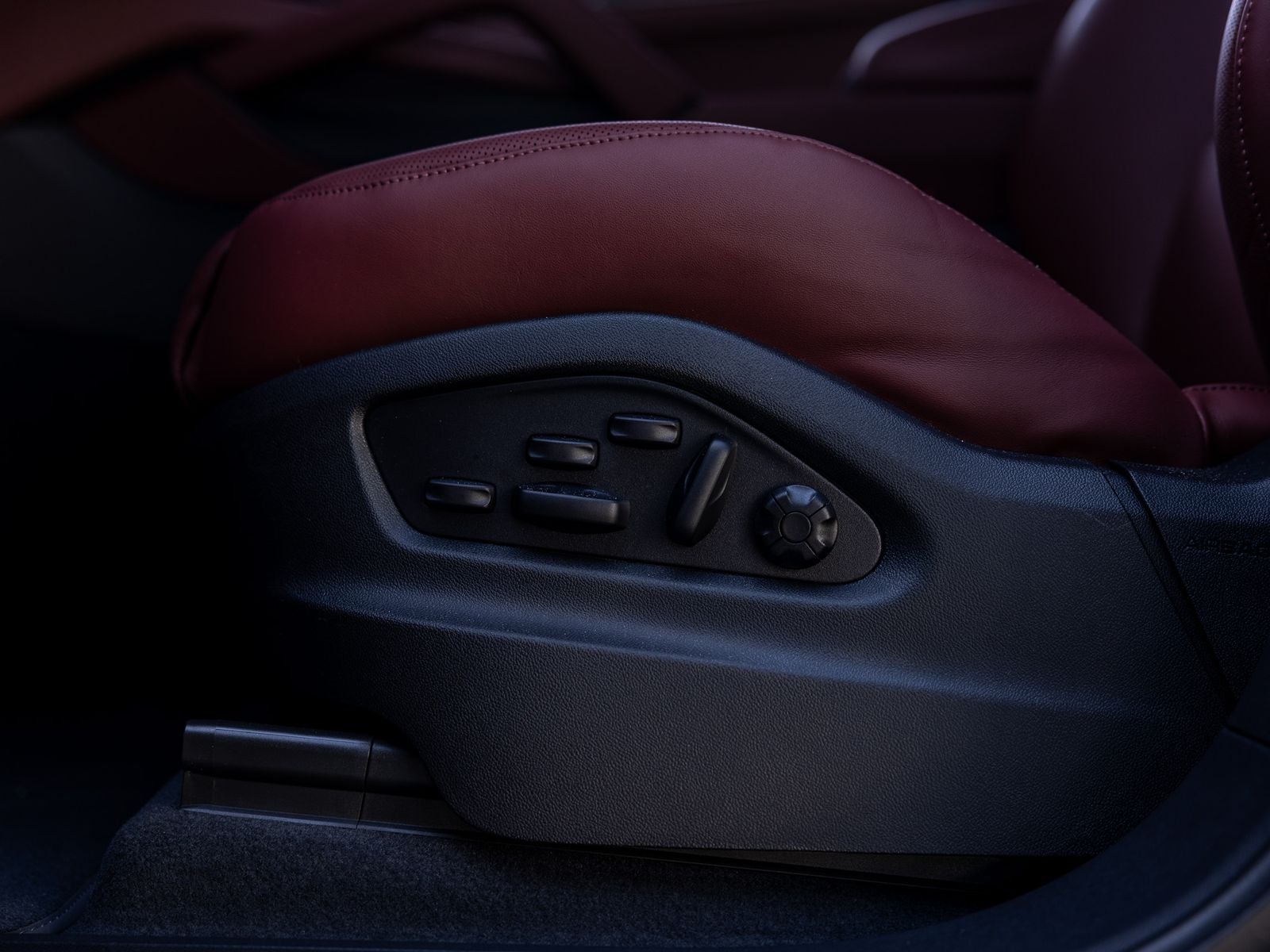 2026 Porsche Cayenne GTS Coupe