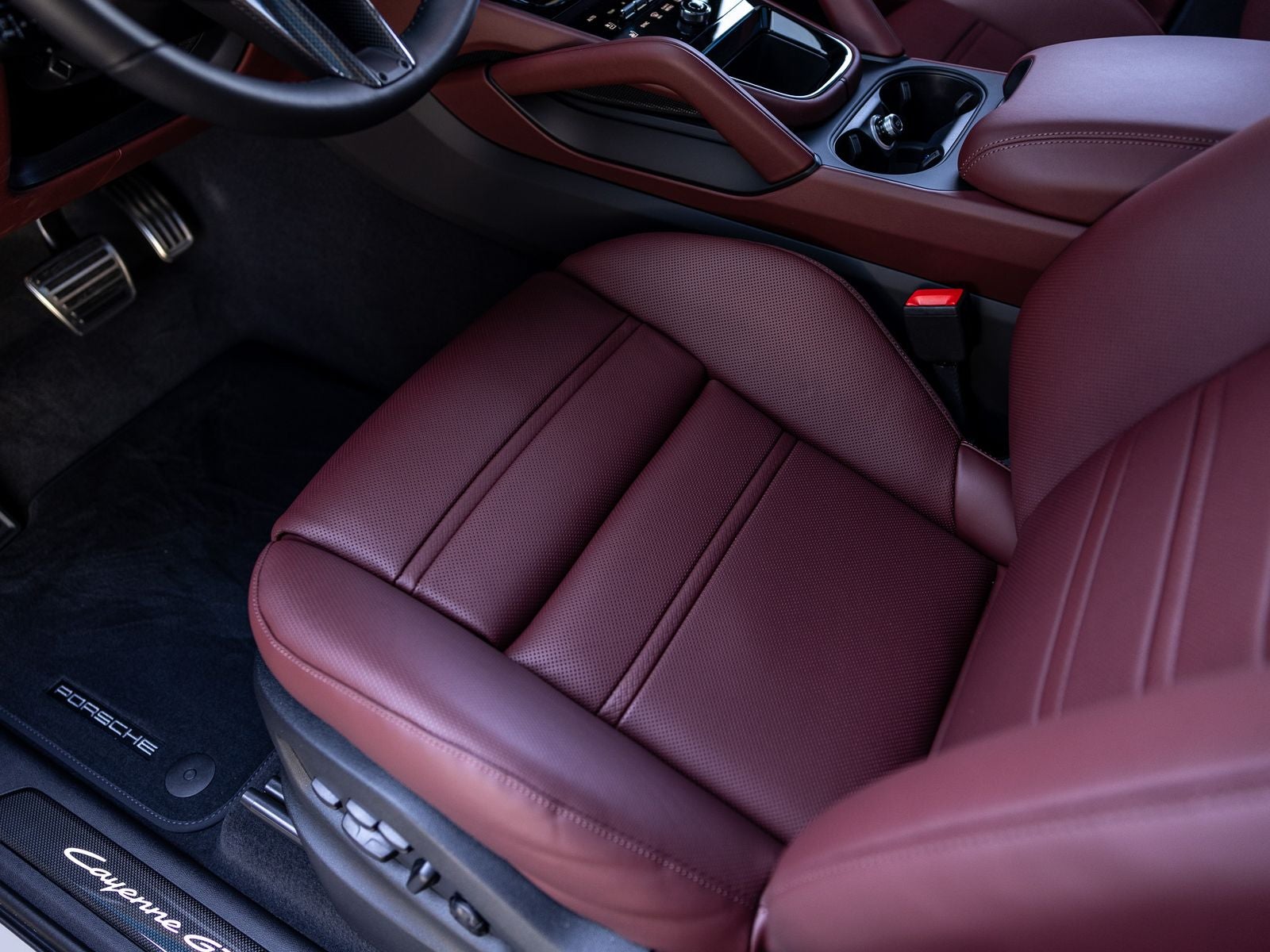 2026 Porsche Cayenne GTS Coupe