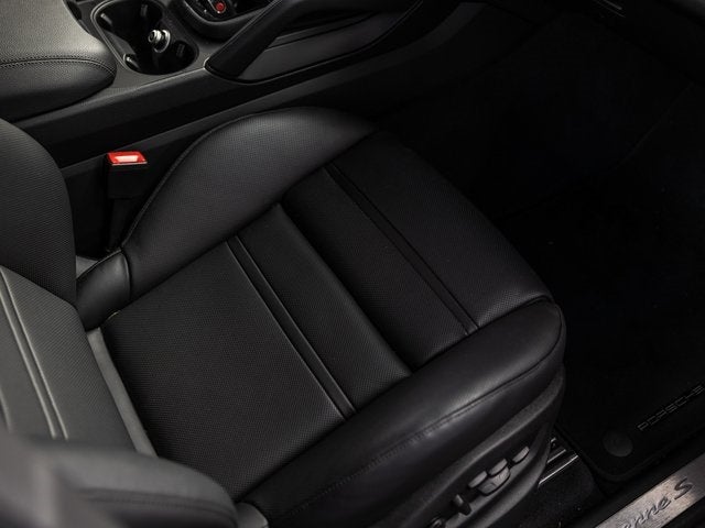 2025 Porsche Cayenne Cayenne S Coupe