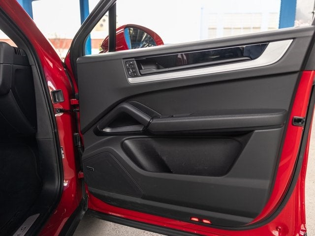 2025 Porsche Cayenne Cayenne S Coupe