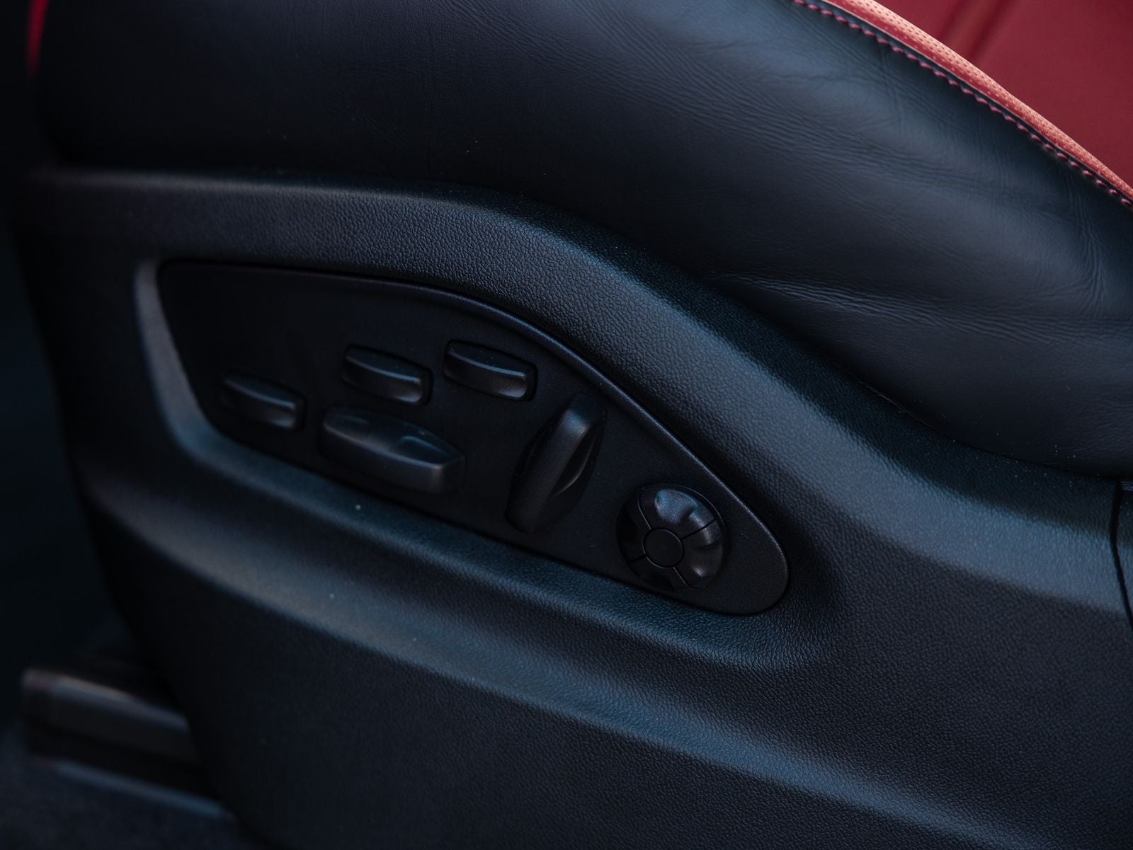 2026 Porsche Cayenne Cayenne S Coupe