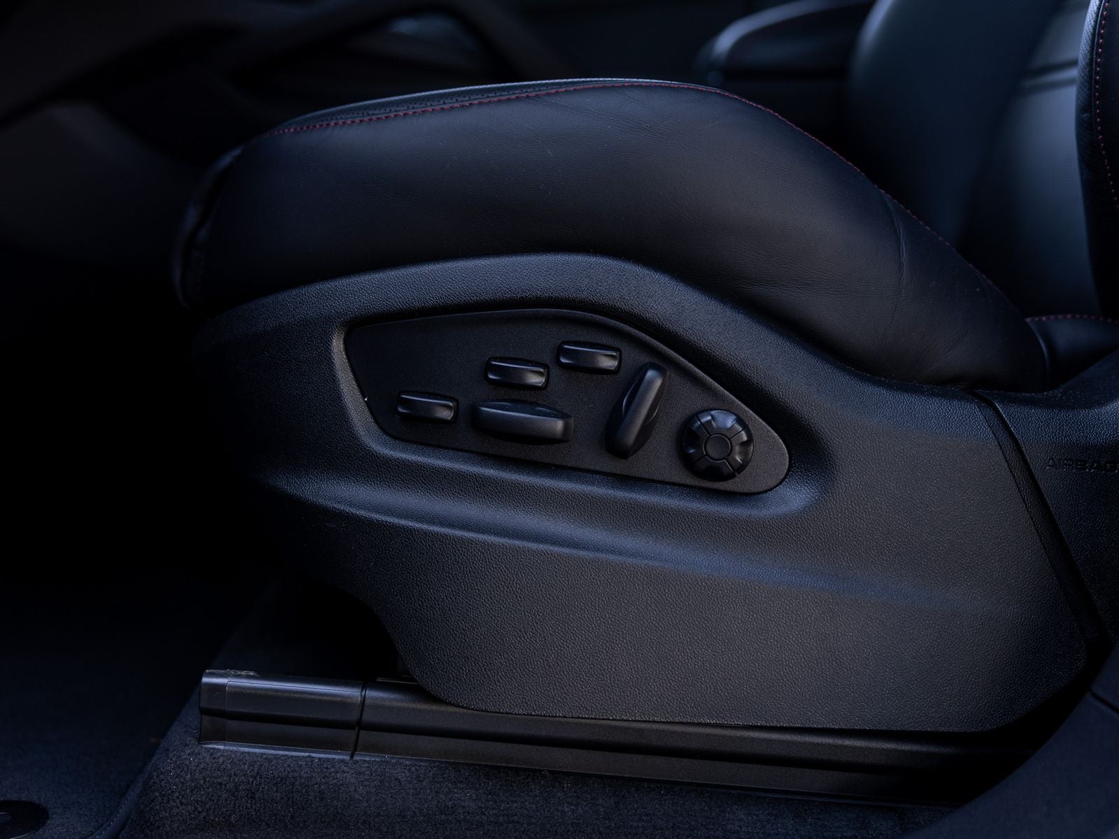 2026 Porsche Cayenne S Coupe