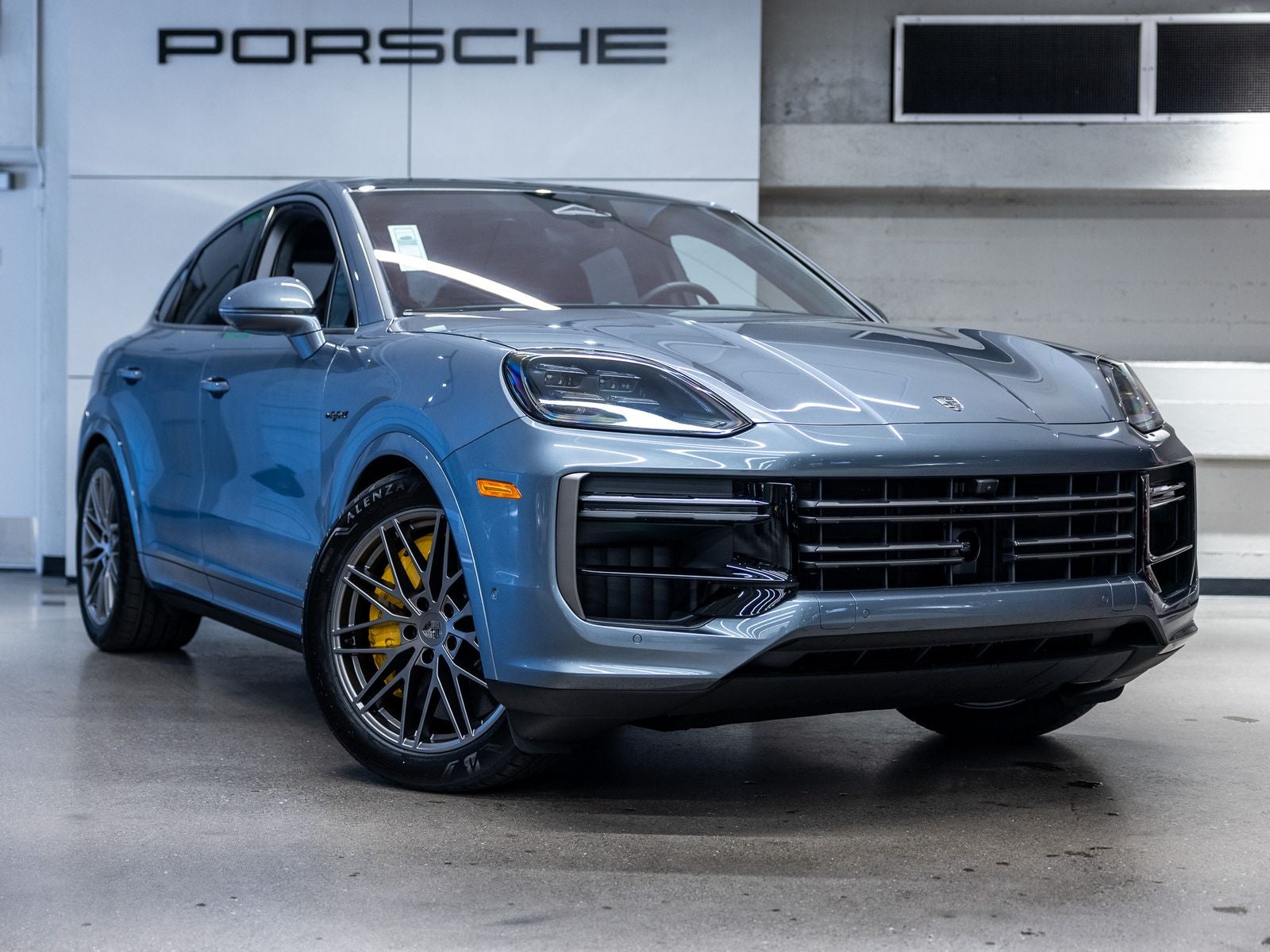 2026 Porsche Cayenne Turbo E-Hybrid Coupe