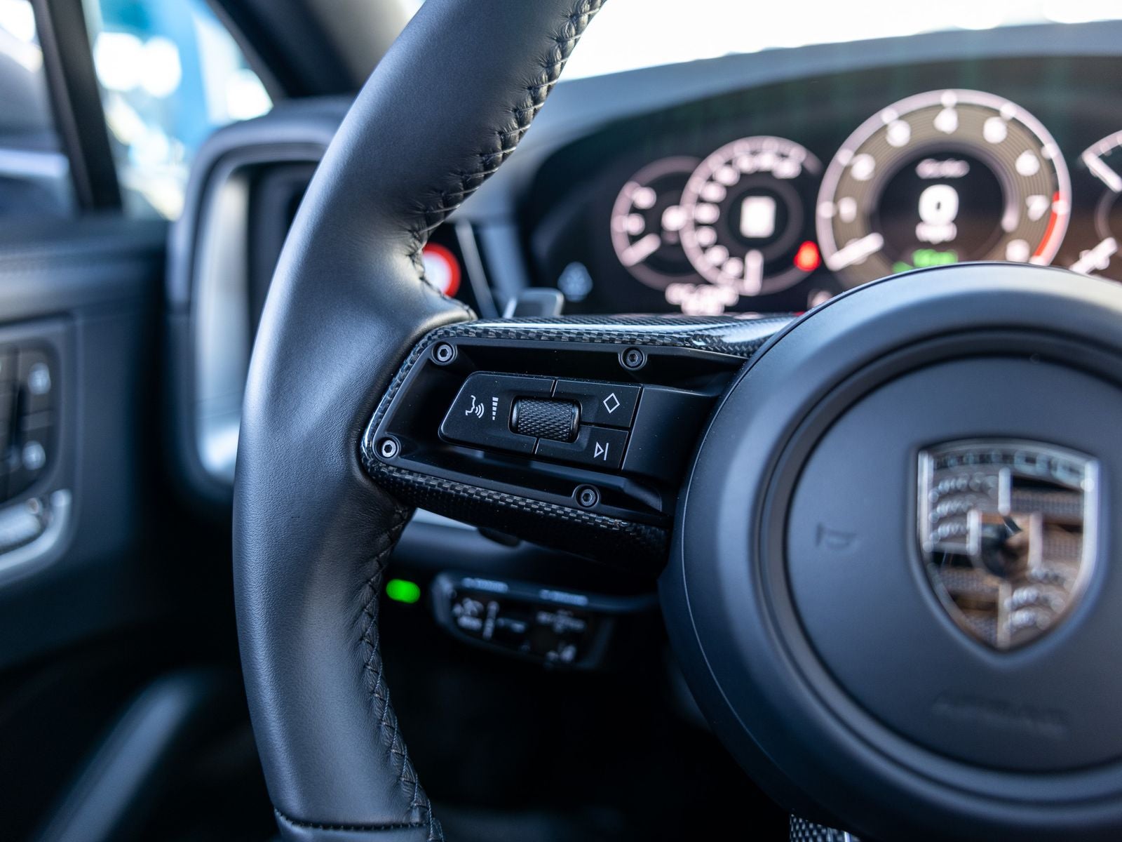 2026 Porsche Cayenne Turbo E-Hybrid Coupe