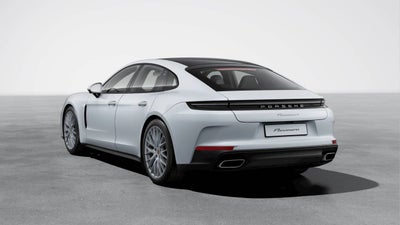 2026 Porsche Panamera 4
