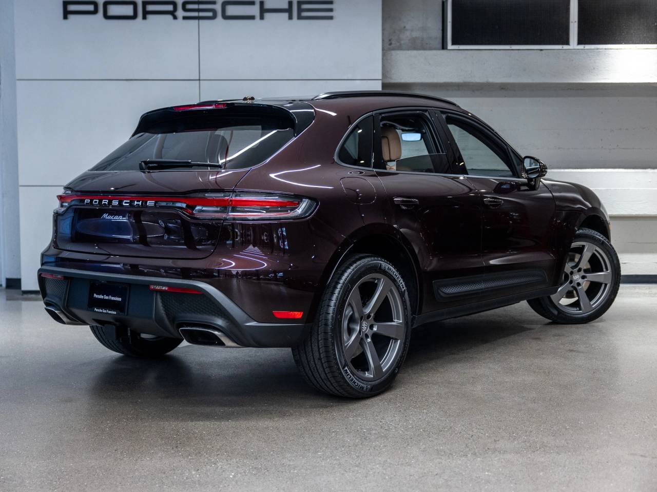 2026 Porsche Macan AWD