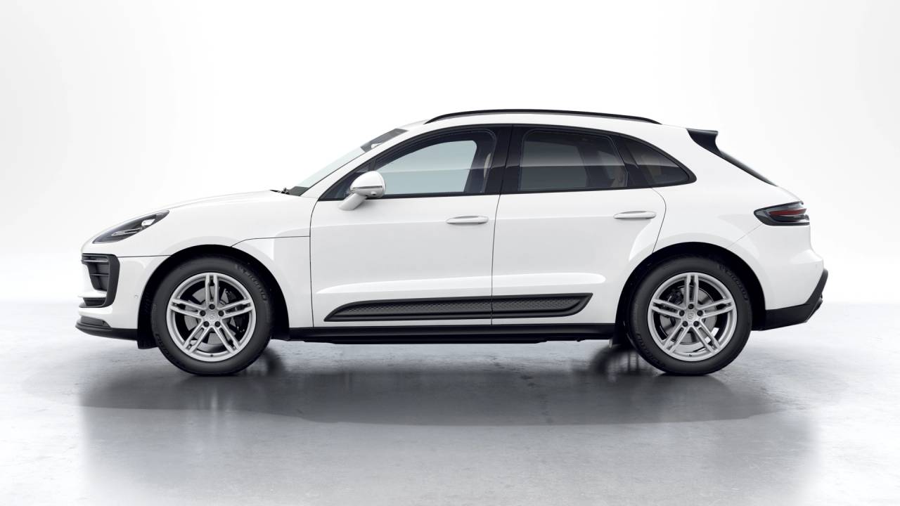 2026 Porsche Macan AWD