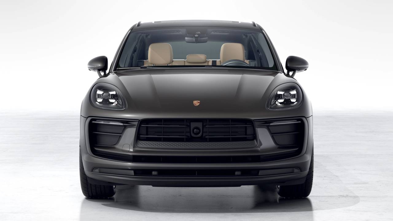 2026 Porsche Macan AWD