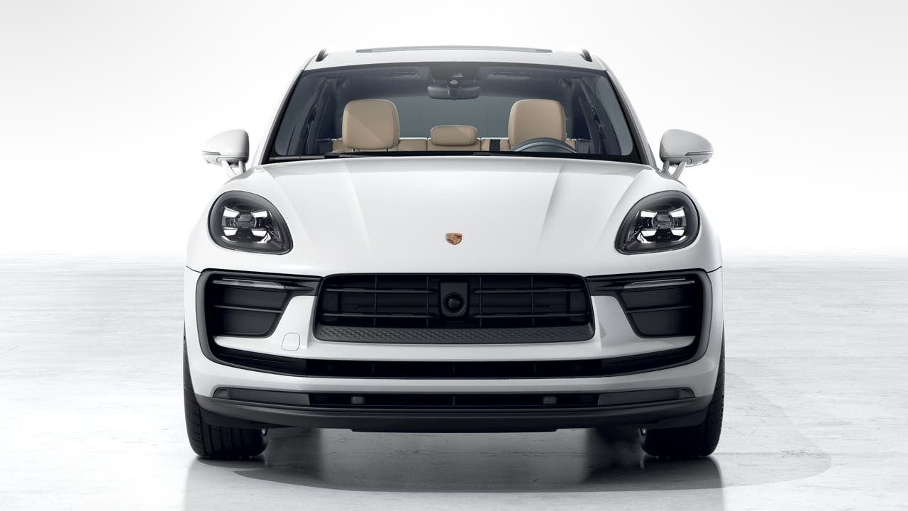 2026 Porsche Macan AWD