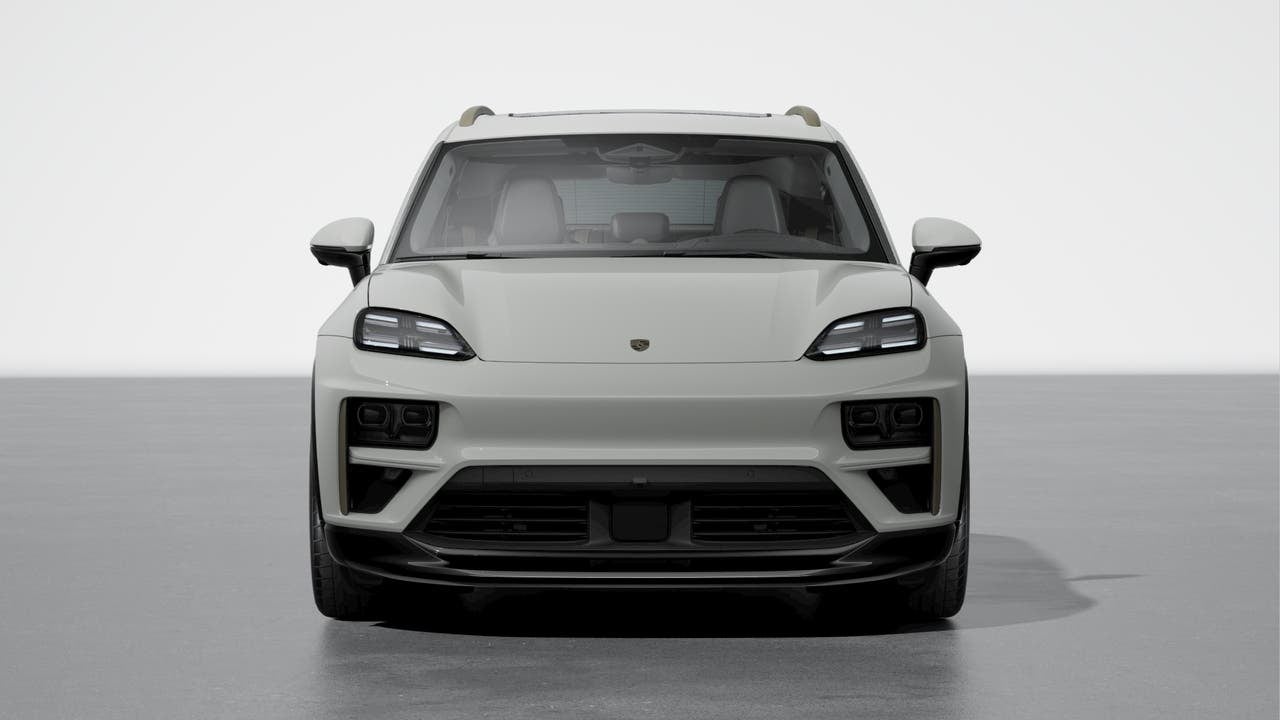 2026 Porsche Macan Macan Turbo Electric