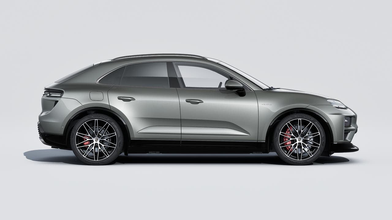 2026 Porsche Macan Macan Turbo Electric