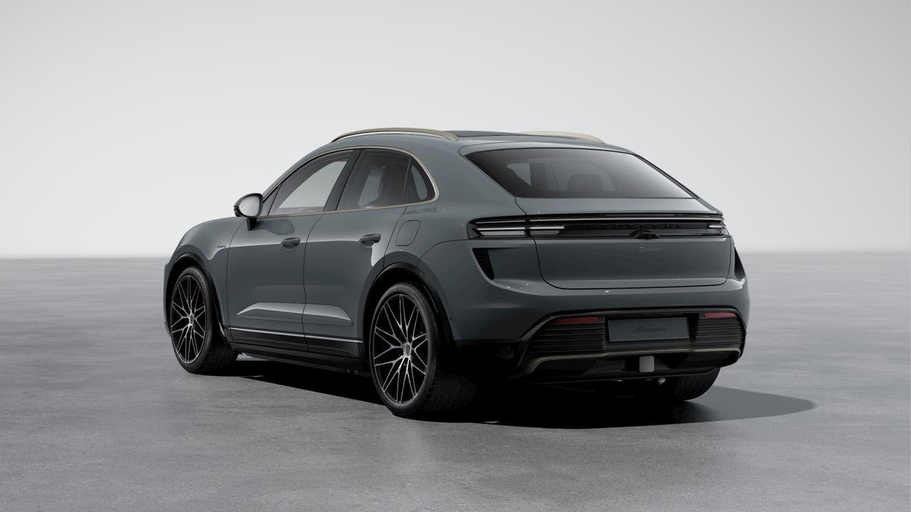 2026 Porsche Macan Macan Turbo Electric