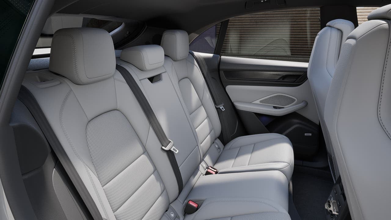 2026 Porsche Macan Macan GTS Electric