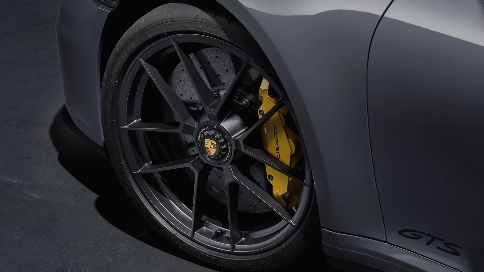 Porsche San Francisco 2025 911 Carrera GTS Hybrid wheels